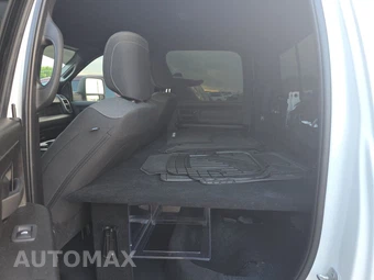 2024 Ram 3500 Tradesman Crew Cab Long Bed DRW – miniatura 13
