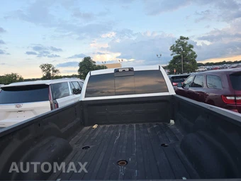 2024 Ram 3500 Tradesman Crew Cab Long Bed DRW – miniatura 16