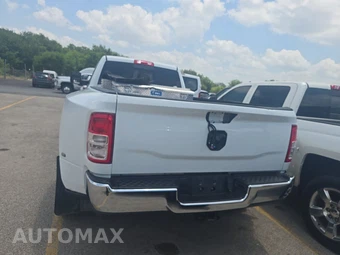 2024 Ram 3500 Tradesman Crew Cab Long Bed DRW - miniatura 5
