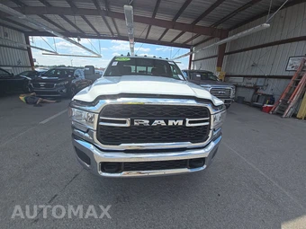 2024 Ram 3500 Tradesman Crew Cab Long Bed DRW - miniatura 2