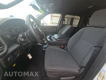 2024 Ram 3500 Tradesman Crew Cab Long Bed DRW - miniatura 7