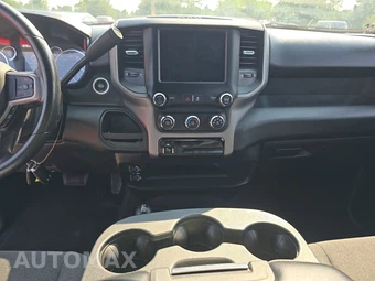 2024 Ram 3500 Tradesman Crew Cab Long Bed DRW - miniatura 11