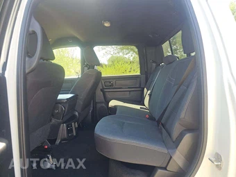 2024 Ram 3500 Tradesman Crew Cab Long Bed DRW - miniatura 13