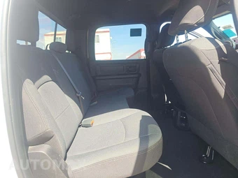 2024 Ram 3500 Tradesman Crew Cab Long Bed DRW - miniatura 16