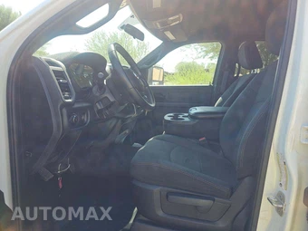 2024 Ram 3500 Tradesman Crew Cab Long Bed DRW - miniatura 6