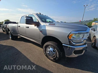 2024 Ram 3500 Tradesman Crew Cab Long Bed DRW – miniatura 4