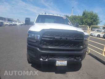 2024 Ram 3500 Tradesman Crew Cab Long Bed DRW – miniatura 2