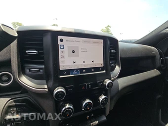 2024 Ram 3500 Tradesman Crew Cab Medium Bed – miniatura 11