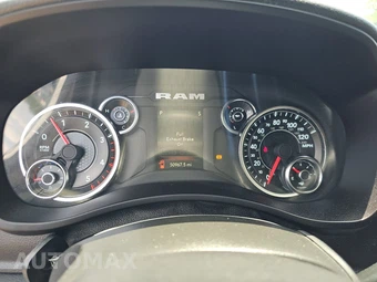 2024 Ram 3500 Tradesman Crew Cab Medium Bed – miniatura 12