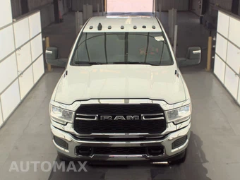 2024 Ram 3500 Tradesman Crew Cab Medium Bed – miniatura 2