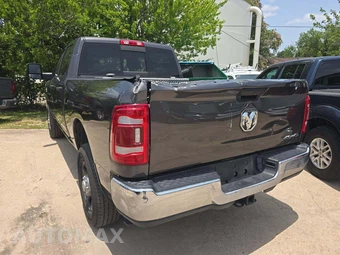 2024 Ram 3500 Tradesman Crew Cab Medium Bed - miniatura 2