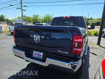 2024 Ram 3500 Tradesman Crew Cab Medium Bed – miniatura 3