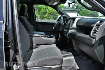 2024 Ram 3500 Tradesman Crew Cab Medium Bed - miniatura 16