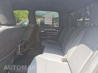 2024 Ram 4500 Cab Chassis SLT Crew Cab DRW - miniatura 10