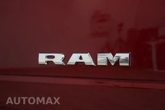2024 Ram 4500 Cab Chassis SLT Crew Cab DRW - miniatura 11