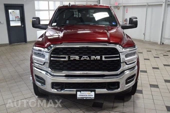 2024 Ram 4500 Cab Chassis SLT Crew Cab DRW - miniatura 2
