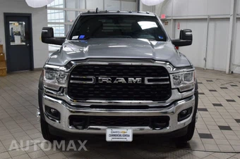 2024 Ram 4500 Cab Chassis SLT Crew Cab DRW - miniatura 2