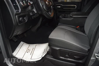 2024 Ram 4500 Cab Chassis SLT Crew Cab DRW - miniatura 31
