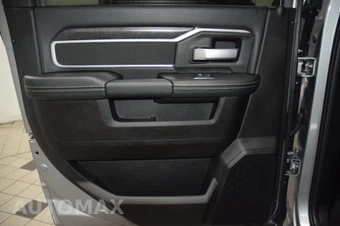 2024 Ram 4500 Cab Chassis SLT Crew Cab DRW - miniatura 37