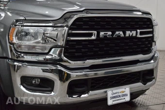 2024 Ram 4500 Cab Chassis SLT Crew Cab DRW - miniatura 7