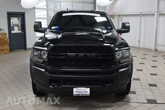 2024 Ram 4500 Cab Chassis Tradesman Crew Cab DRW - miniatura 2