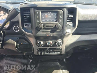 2024 Ram 4500 Cab Chassis Tradesman Crew Cab DRW - miniatura 10