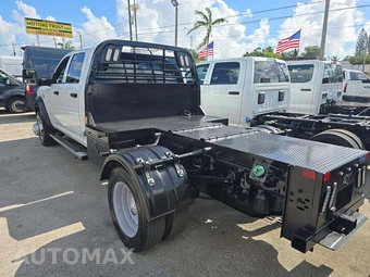 2024 Ram 4500 Cab Chassis Tradesman Crew Cab DRW - miniatura 2