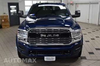 2024 Ram 5500 Cab Chassis Limited Crew Cab DRW - miniatura 2