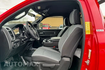 2024 Ram 5500 Cab Chassis SLT Regular Cab DRW - miniatura 16
