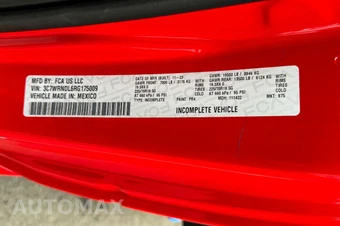 2024 Ram 5500 Cab Chassis SLT Regular Cab DRW - miniatura 17