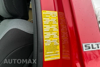 2024 Ram 5500 Cab Chassis SLT Regular Cab DRW - miniatura 18
