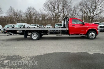 2024 Ram 5500 Cab Chassis SLT Regular Cab DRW - miniatura 2