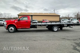 2024 Ram 5500 Cab Chassis SLT Regular Cab DRW - miniatura 6