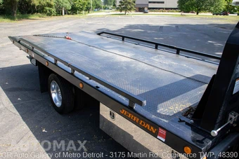 2024 Ram 5500 Cab Chassis SLT Regular Cab DRW - miniatura 12