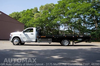 2024 Ram 5500 Cab Chassis SLT Regular Cab DRW - miniatura 136