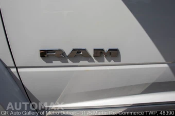 2024 Ram 5500 Cab Chassis SLT Regular Cab DRW - miniatura 26