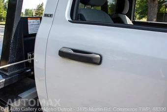 2024 Ram 5500 Cab Chassis SLT Regular Cab DRW - miniatura 31