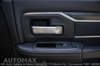 2024 Ram 5500 Cab Chassis SLT Regular Cab DRW - miniatura 33