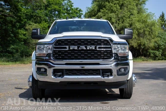 2024 Ram 5500 Cab Chassis SLT Regular Cab DRW - miniatura 9