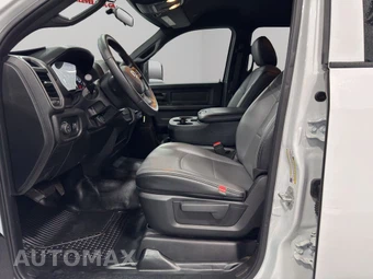 2024 Ram 5500 Cab Chassis Tradesman Crew Cab DRW - miniatura 3