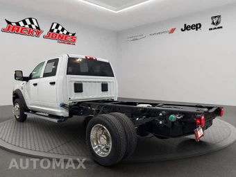 2024 Ram 5500 Cab Chassis Tradesman Crew Cab DRW - miniatura 6