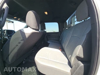 2024 Ram 5500 Cab Chassis Tradesman Crew Cab DRW - miniatura 13