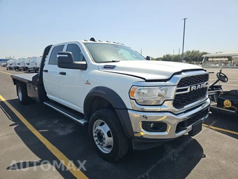 2024 Ram 5500 Cab Chassis Tradesman Crew Cab DRW - miniatura 3