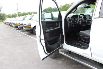2024 Ram 5500 Cab Chassis Tradesman Crew Cab DRW - miniatura 27