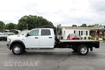 2024 Ram 5500 Cab Chassis Tradesman Crew Cab DRW - miniatura 6