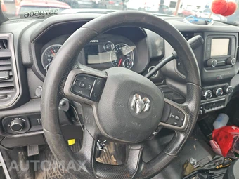 2024 Ram 5500 Cab Chassis Tradesman Crew Cab DRW – miniatura 10