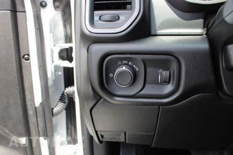 2024 Ram 5500 Cab Chassis Tradesman Regular Cab DRW - miniatura 20