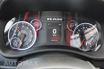 2024 Ram 5500 Cab Chassis Tradesman Regular Cab DRW - miniatura 25