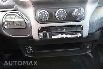 2024 Ram 5500 Cab Chassis Tradesman Regular Cab DRW - miniatura 29