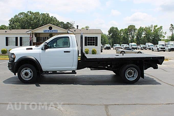 2024 Ram 5500 Cab Chassis Tradesman Regular Cab DRW - miniatura 6